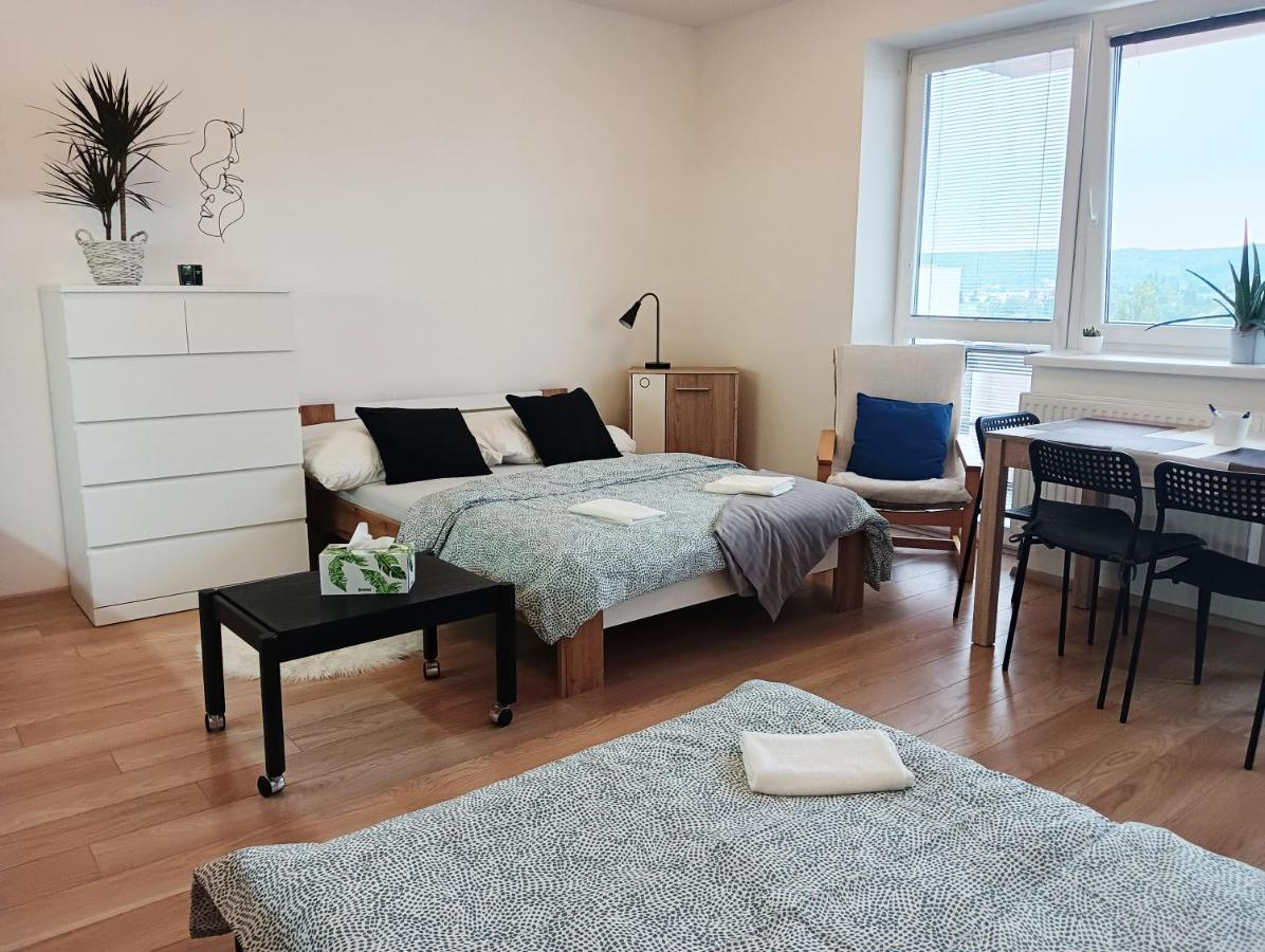 Apartman Bystrc Brno Buitenkant foto